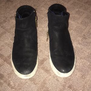 Kenneth Cole sneakers